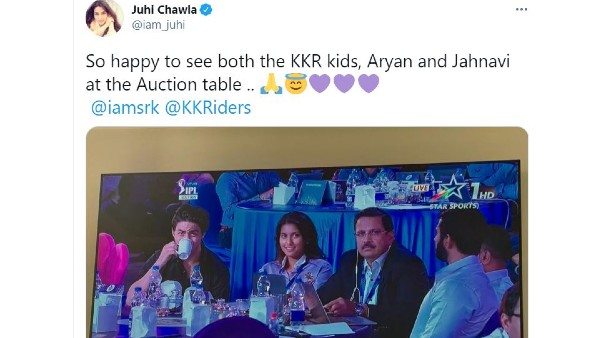 শাহরুখ খান নাকি আরিয়ান? কে বসে রয়েছেন আইপিএলের নিলাম টেবিলে, ছবি পোস্ট জুহি চাওলার শাহরুখ খান নাকি আরিয়ান? কে বসে রয়েছেন আইপিএলের নিলাম টেবিলে, ছবি পোস্ট জুহি চাওলার