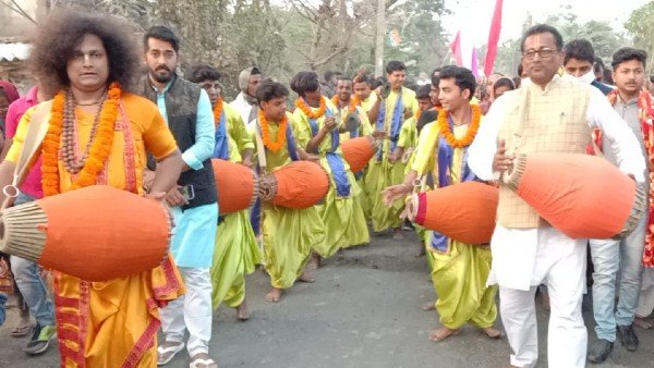 মতুয়ার দাদার বাড়ি এখন রাজনৈতিকভাবে বিভক্ত