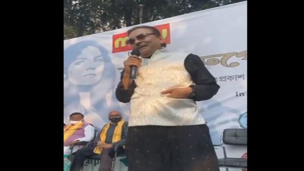 ভবানীপুরের অনুষ্ঠানে মদন মিত্রের প্রশংসা