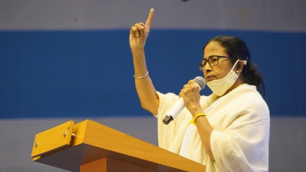 ফুরফুরা শরিফ যেতে পারেন মমতা