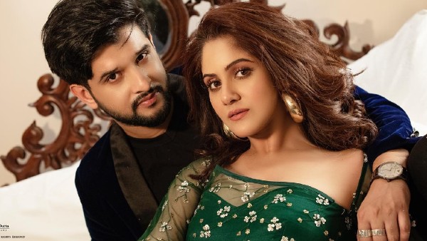 আগামীকাল বিয়ে, শেষ আইবুড়ো ভাত খেলেন নীল–তৃণা আগামীকাল বিয়ে, শেষ আইবুড়ো ভাত খেলেন নীল–তৃণা