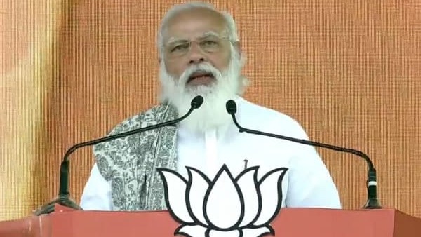 হিংসা, দুর্নীতির পুনর্জন্ম পেয়েছিল মমতা দিদির হাতে