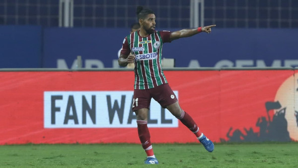 পাঁচ মিনিটের মাথাতেই বক্সে ঢুকে যান রয় কষ্ণ