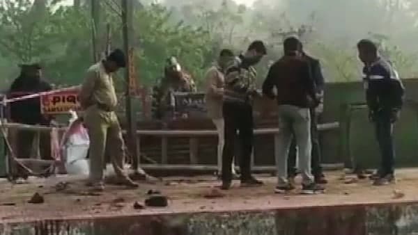 নিয়মিত টাকা চেয়ে হুমকি দেওয়া হত পিন্টুকে