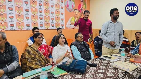 গ্রেফতার পামেলা