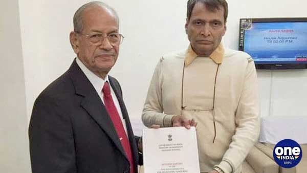 তিনি কি বিজেপির মুখ!