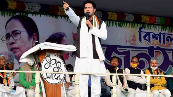বাড়িতে সিবিআই আসার পরে প্রথম সভা