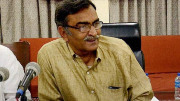 পাশে রয়েছে বামপন্থীরা