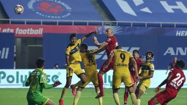 আইএসএল ২০২১: গোলশূন্য ড্র করল হায়দরাবাদ এফসি ও নর্থ ইস্ট আইএসএল ২০২১: গোলশূন্য ড্র করল হায়দরাবাদ এফসি ও নর্থ ইস্ট
