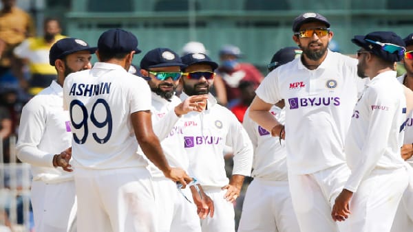 ইংল্যান্ডকে বেসামাল করতে বোলারদের এই নির্দেশ বিরাটের ইংল্যান্ডকে বেসামাল করতে বোলারদের এই নির্দেশ বিরাটের
