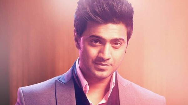 কেন গোপনে হাজিরা