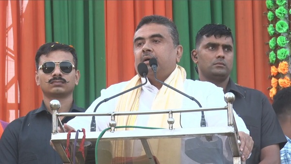 'পার্থবাবুকে হারাতে'