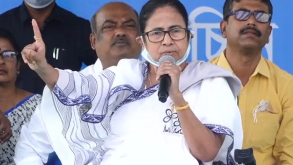 ভ্যাকসিন নিয়ে মুখ্যমন্ত্রী