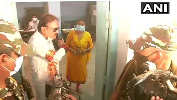 পকেট সার্চ কেন্দ্রীয় বাহিনীর