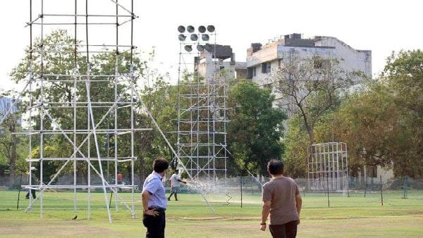 ইডেনে যান নিয়ন্ত্রণ
