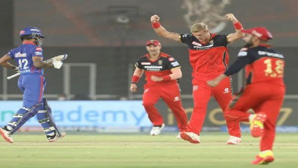 বিরাটের আরসিবি-কে চিন্তায় রাখলেন পেসার জেমিসন বিরাটের আরসিবি-কে চিন্তায় রাখলেন পেসার জেমিসন