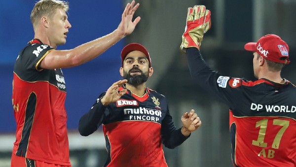 বিরাটের আরসিবি-কে চিন্তায় রাখলেন পেসার জেমিসন বিরাটের আরসিবি-কে চিন্তায় রাখলেন পেসার জেমিসন