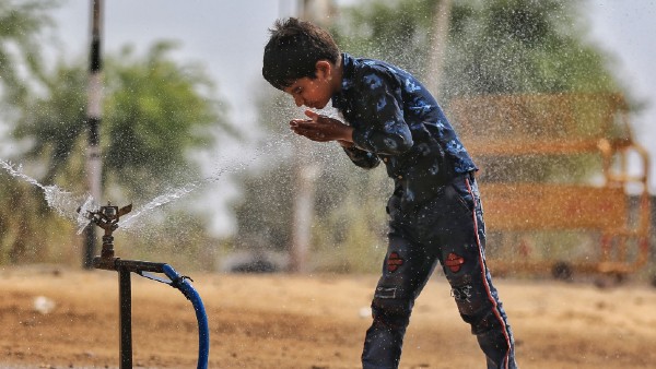 বৈশাখের দহনে নাজেহার দক্ষিণ