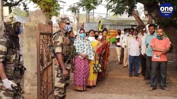গণতন্ত্রের উৎসবে খারাপ দৃষ্টান্ত হয়ে রইল নন্দীগ্রামের ভোট