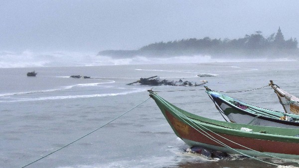 কী ঘটেছে আরব সাগরের বুকে?