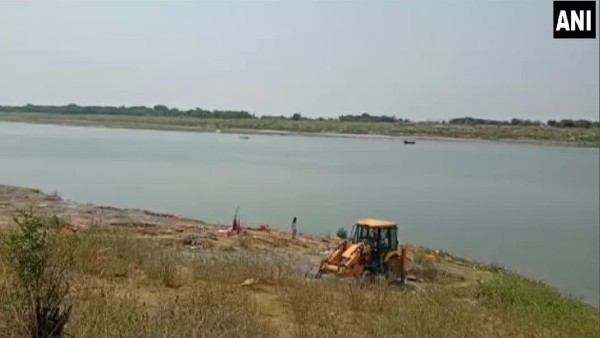 বাড়ছে উত্তেজনা