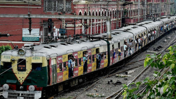 বনগাঁ-রানাঘাট যাওয়ার শেষ গাড়ি কটায়? বনগাঁ-রানাঘাট যাওয়ার শেষ গাড়ি কটায়?