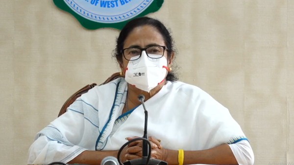 দিদির সৈনিক হয়েই কাজ করতে চান মালদহের সরলা মুর্মু