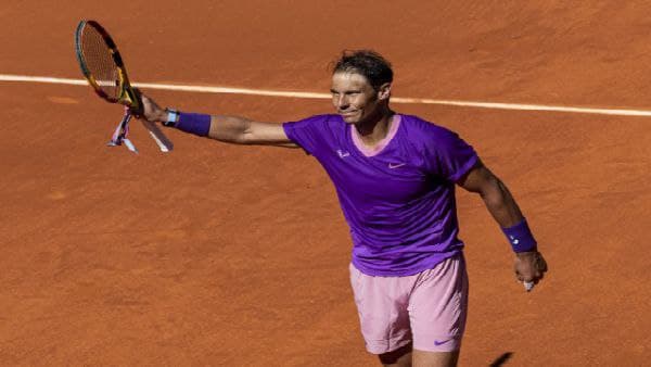 French Open: কাজে এল না নাদালেও আবেদন, জকোভিচের বিরুদ্ধে রাত্রেই খেলতে হবে ক্লে-কোর্টের রাজাকে French Open: কাজে এল না নাদালেও আবেদন, জকোভিচের বিরুদ্ধে রাত্রেই খেলতে হবে ক্লে-কোর্টের রাজাকে