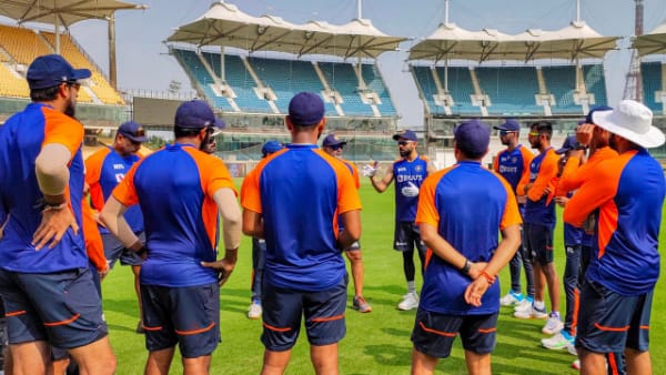 মুম্বইয়ে নিভৃতবাস