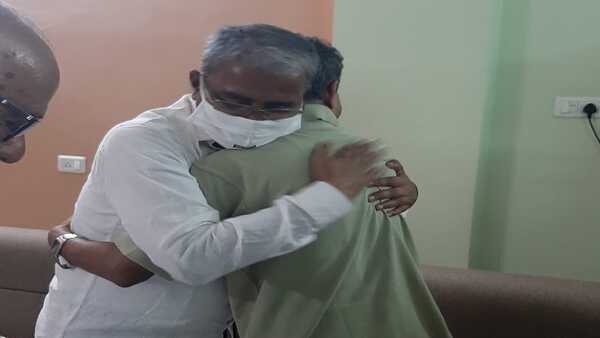 জল্পনা উড়িয়েছিলেন সেই সময়