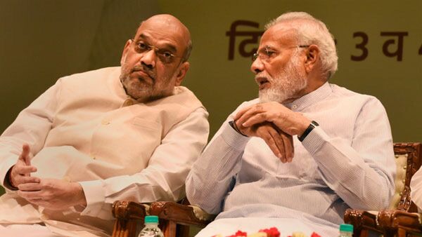 মন্ত্রীদের সঙ্গে বৈঠক