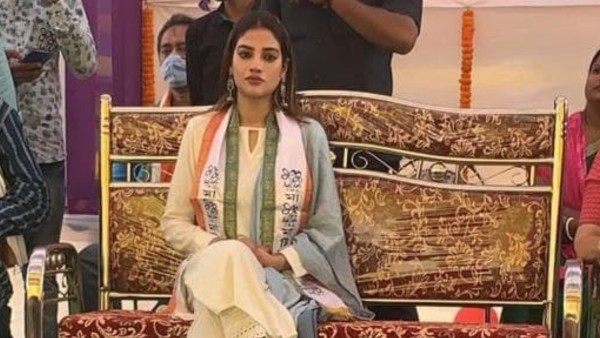 রাজনীতিতে হাতেখড়ি