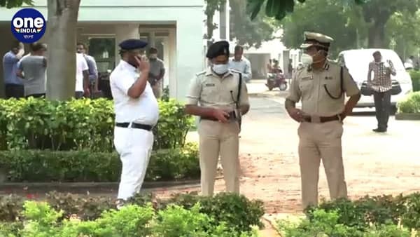 অভিযুক্তদের বিরুদ্ধে একাধিক অভিযোগ