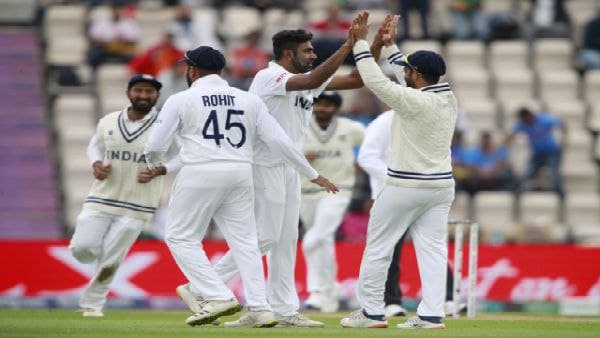 লড়াইয়ের ইঙ্গিত