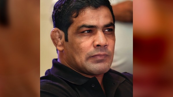 সিম ছাড়াই ফোন ব্যবহার করেছেন সুশীল