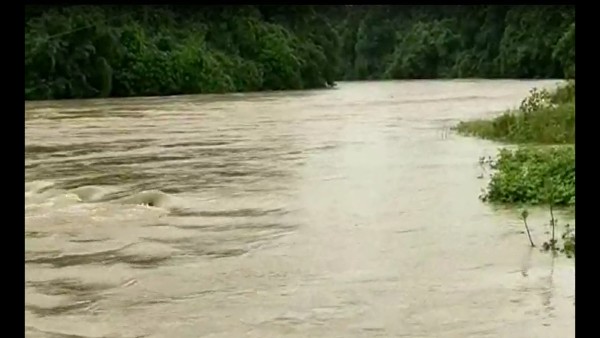 ঋষিগঙ্গা নদীতে মারাত্মক বন্যার সূত্রপাত