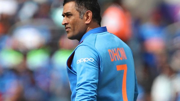 মহেন্দ্র সিং ধোনিকে সুপ্রিম কোর্টের নোটিশ! মহেন্দ্র সিং ধোনিকে সুপ্রিম কোর্টের নোটিশ!