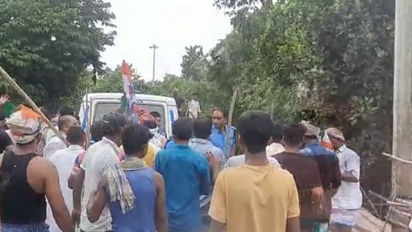 অভিযোগ অস্বীকার পঞ্চায়েত প্রধানের