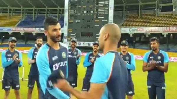 ভারতীয় দলে টি ২০ অভিষেকেই দেবদত্ত পাড়িক্কলের নজির ভারতীয় দলে টি ২০ অভিষেকেই দেবদত্ত পাড়িক্কলের নজির