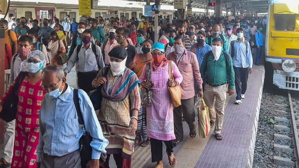 কোন পদ্ধতিতে পাল্টানো যাবে তারিখ?