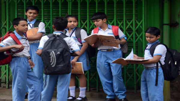 স্কুল বন্ধ, তাই আসেনি ছাত্রছাত্রীরা