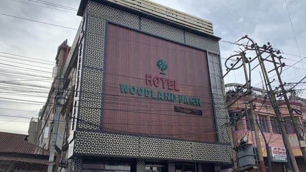 আইপ্যাকের কর্মীদের আটক