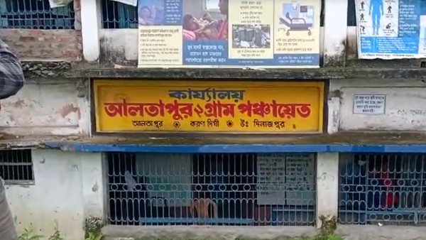দুর্নীতির অভিযোগে সরব উপপ্রধান
