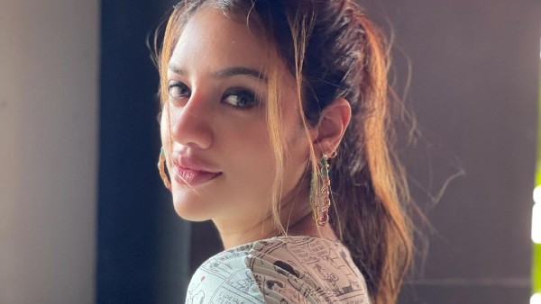 নামেই কি পিতৃপরিচয়ের ইঙ্গিত