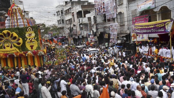 কি হয় বোনালু উৎসবে