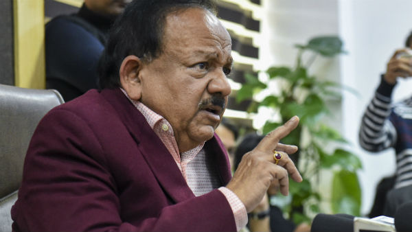 আক্রমণে স্বাস্থ্য মন্ত্রী