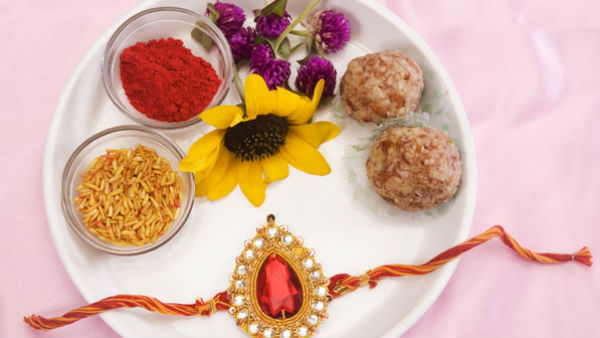 দক্ষিণ দিকে ভাই বসবে না