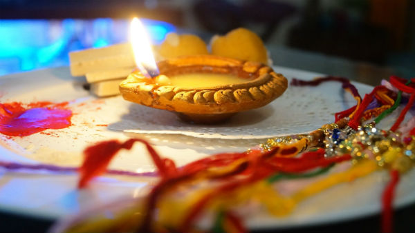 রাখিবন্ধনের ঐতিহাসিক প্রেক্ষাপট