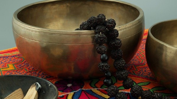 শিবরূপী কোন গাছ রক্ষা করে বিপদ থেকে ?