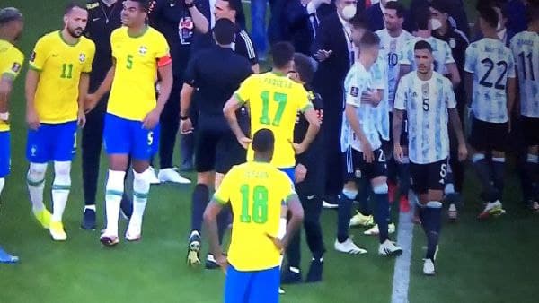 Brazil vs Argentina: ফিফার নির্দেশে আয়োজিত হতে চলেছে ভেস্তে যাওয়া ব্রাজিল-আর্জেন্টিনা ম্যাচ Brazil vs Argentina: ফিফার নির্দেশে আয়োজিত হতে চলেছে ভেস্তে যাওয়া ব্রাজিল-আর্জেন্টিনা ম্যাচ
